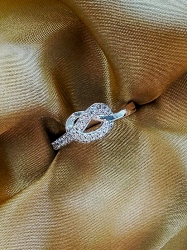Eterna Knot Ring - Image 2