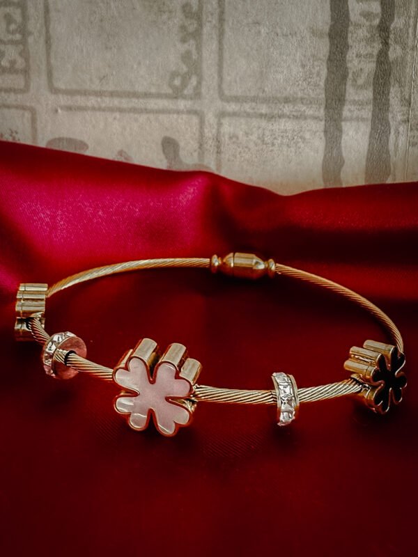 Clover Luxe Charm Bracelet